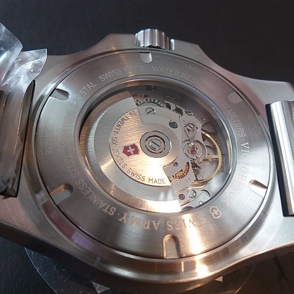 Victorinox Men's I.N.O.X. 43mm Stainless Steel Swiss Army Wristwatch 241835 - Picture 10 of 12